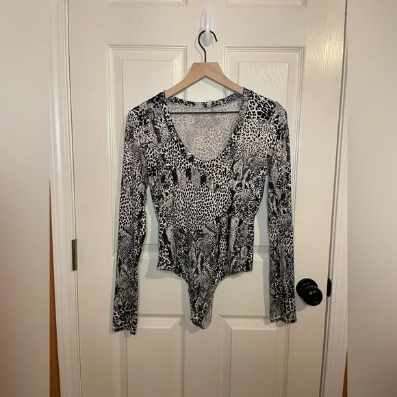Free People Gotcha Bodysuit in Snakeskin & Leopard Print Size Medium - Picture 2 of 9